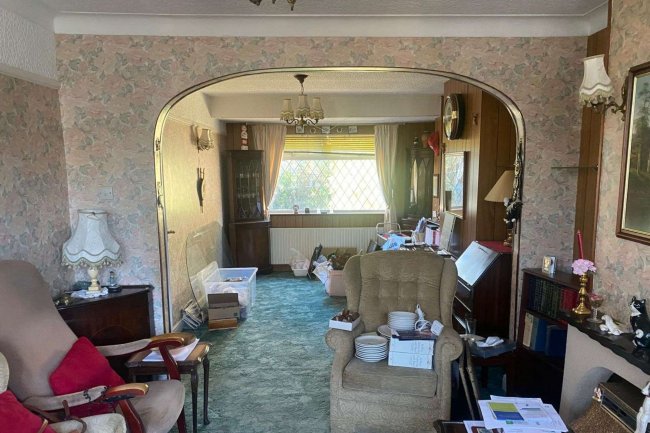 153 Conway Crescent, Perivale, Greenford UB6 8JB 7