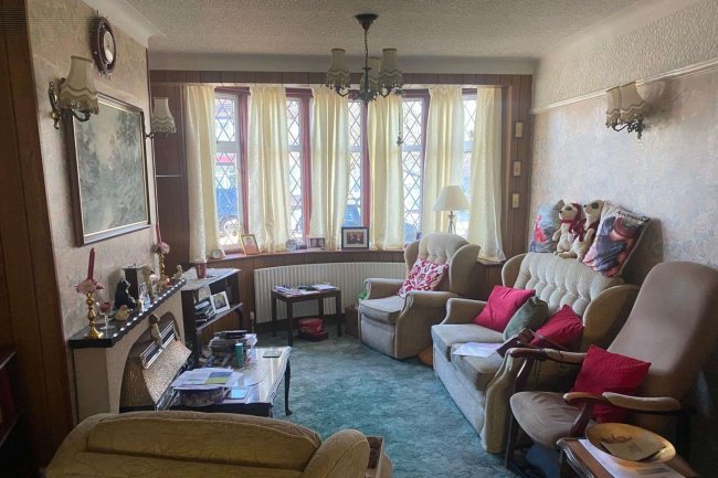 153 Conway Crescent, Perivale, Greenford UB6 8JB 7