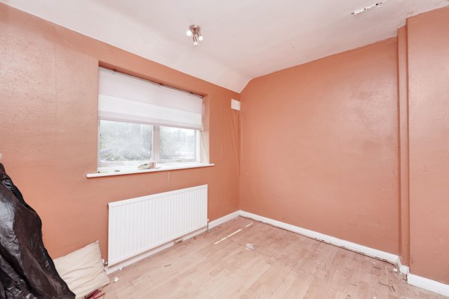 9 Hughenden Road, Worcester Park, Surrey, KT4 8DD 7