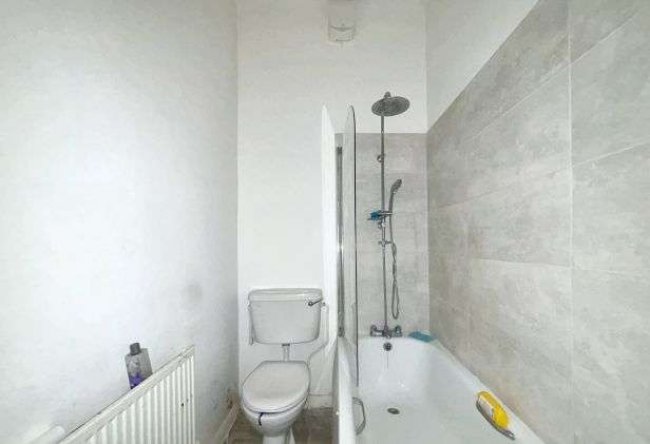 Flat A, 3 Cornwall Crescent, London W11 1PH 4