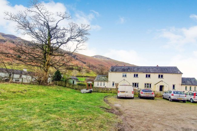 9 Fisher Place, Thirlmere, Keswick, Cumbria, CA12 4TW 1