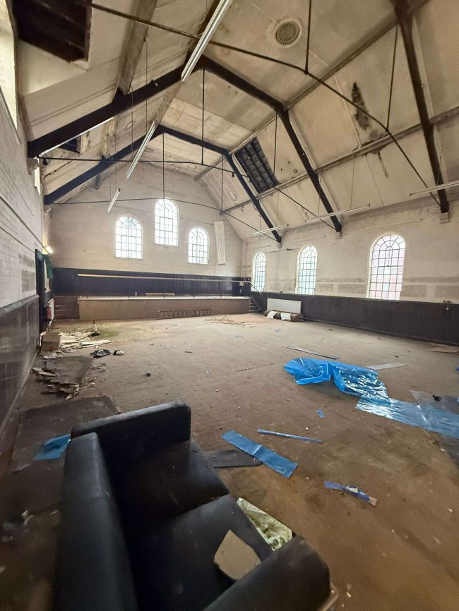 Kingsway International Christian Centre, 1a The Causeway, Rowley Regis B65 8AA 8