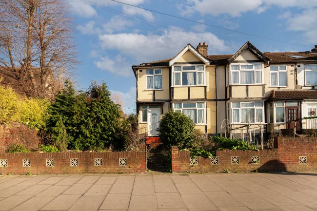 40 Christchurch Road, Colliers Wood, London SW19 2NY 1