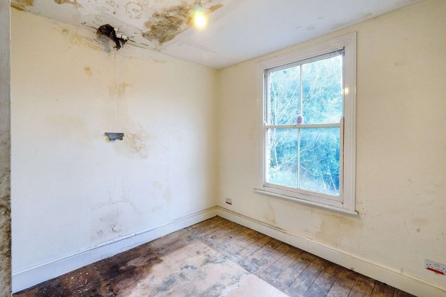 87 Coldharbour Lane, Camberwell, London, SE5 9NS 2