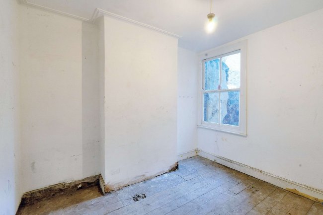 87 Coldharbour Lane, Camberwell, London, SE5 9NS 2