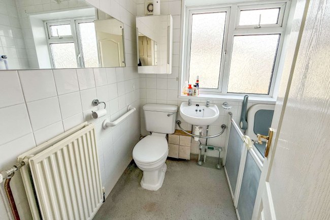 30B Channels Farm Road, Southampton, SO16 2PE 10