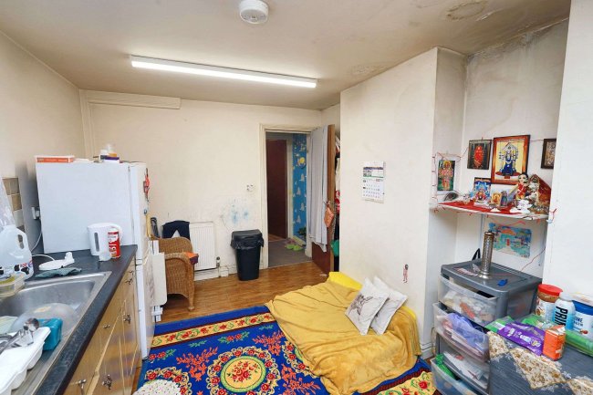 1 Northfield Road, West Ealing, London W13 9SY 4