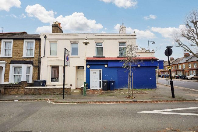 1 Northfield Road, West Ealing, London W13 9SY 4