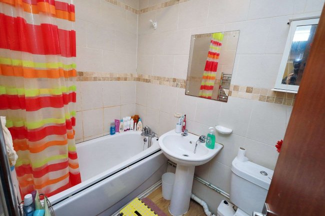 1 Northfield Road, West Ealing, London W13 9SY 4