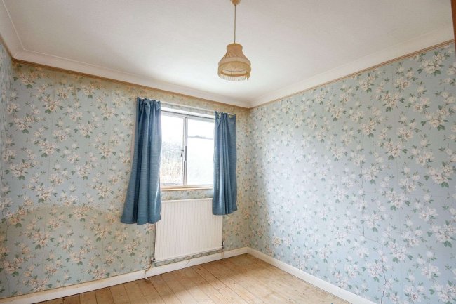 36 Grangewood, Potters Bar EN6 1SL 6