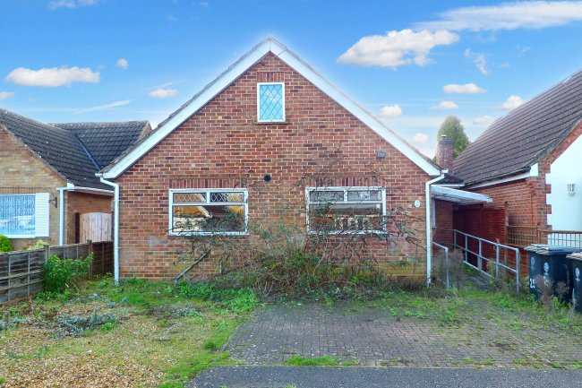 25 Woodland Road, Rushden, NN10 6US 9