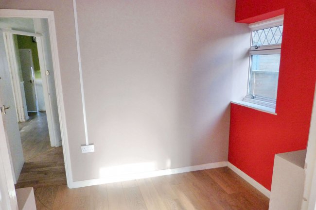 25 Woodland Road, Rushden, NN10 6US 9