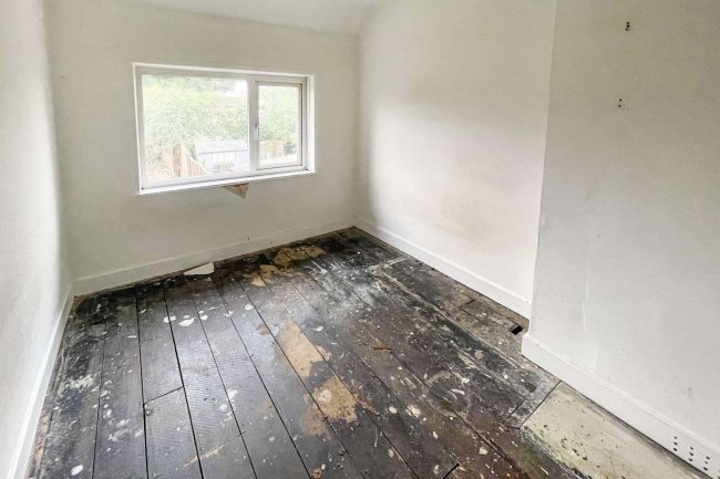 42 Lydney Road, Southmead, Bristol, BS10 5JZ 7