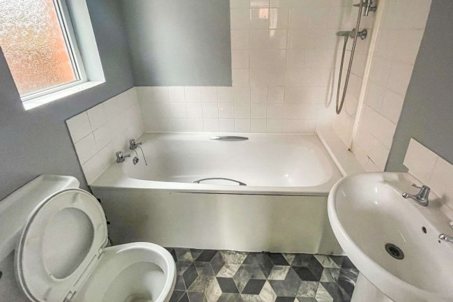 42 Lydney Road, Southmead, Bristol, BS10 5JZ 7