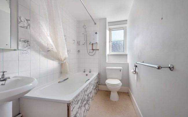 Latimer Court, 2 Latimer Road, Bournemouth, BH9 1JW 4