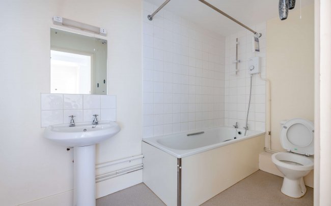 Latimer Court, 2 Latimer Road, Bournemouth, BH9 1JW 4