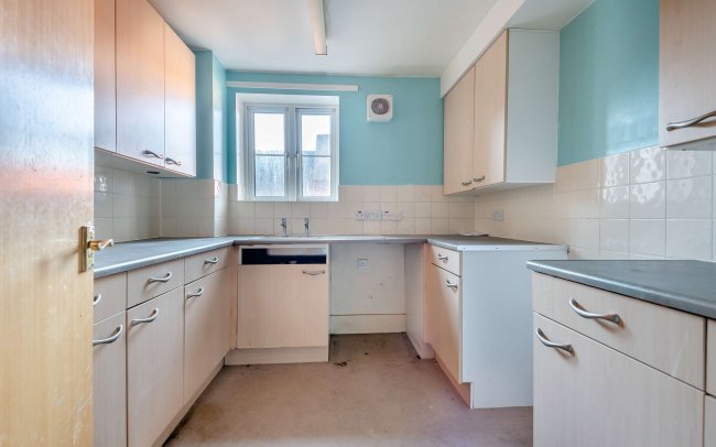 Latimer Court, 2 Latimer Road, Bournemouth, BH9 1JW 4