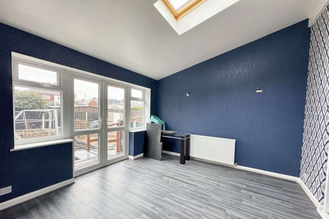 17 Villiers Road, Mansfield, Nottinghamshire, NG18 3AG 8