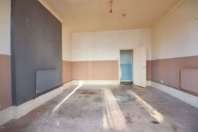 47D Oxford Gardens, North Kensington, London W10 5UF 2