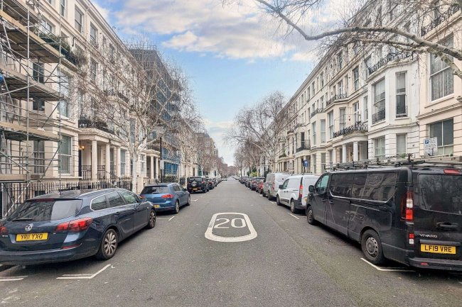 Flat 9, 52 Longridge Road, Earls Court, London, SW5 9SH 7