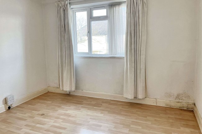 68 Woodstock Way, Mitcham, CR4 1BB 1