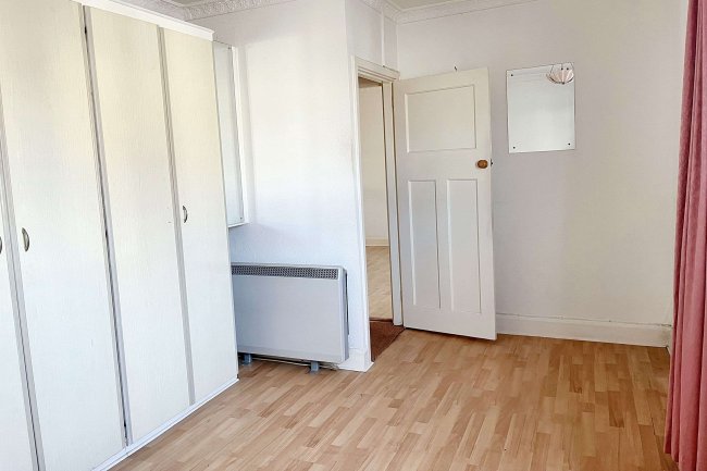 68 Woodstock Way, Mitcham, CR4 1BB 1