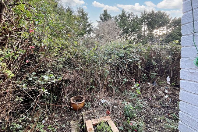 68 Woodstock Way, Mitcham, CR4 1BB 1