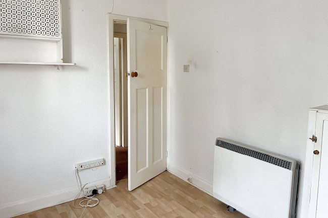 68 Woodstock Way, Mitcham, CR4 1BB 1