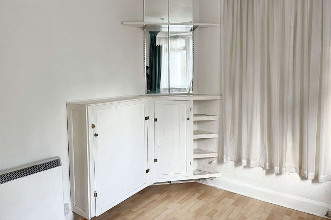 68 Woodstock Way, Mitcham, CR4 1BB 1