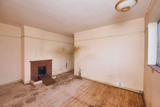 9 Mulberry Avenue, Colchester, Essex, CO2 8RZ 8