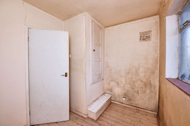 9 Mulberry Avenue, Colchester, Essex, CO2 8RZ 8