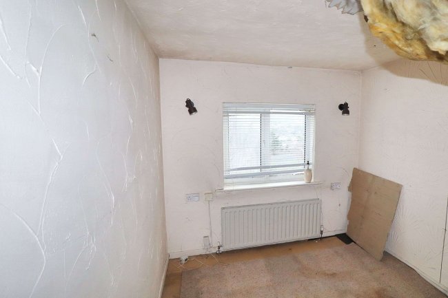 31 Thorndale Rise, Bradford, BD2 1NU 10