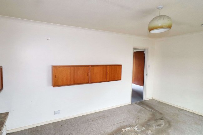 31 Thorndale Rise, Bradford, BD2 1NU 10