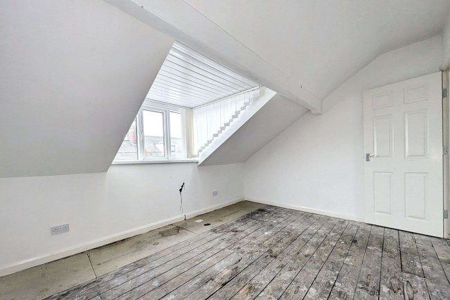 17b Derwent Street, Chopwell, Gateshead, NE17 7HU 9