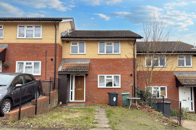4 Sandpiper Close, Walthamstow, London,  E17 5SP 3