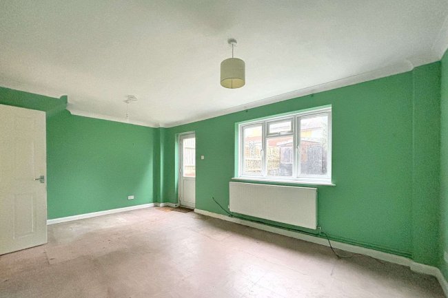 4 Sandpiper Close, Walthamstow, London,  E17 5SP 3