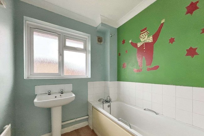 4 Sandpiper Close, Walthamstow, London,  E17 5SP 3