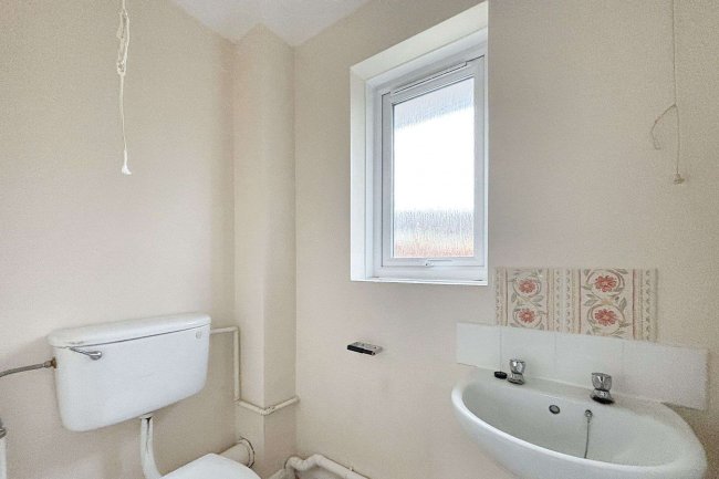 4 Sandpiper Close, Walthamstow, London,  E17 5SP 3