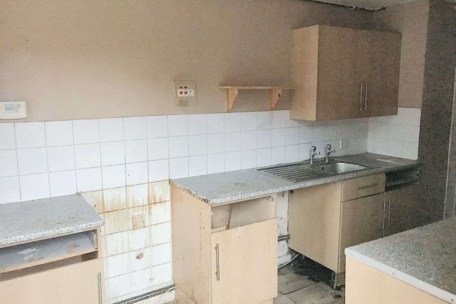 12 Ampers End, Basildon, Essex, SS14 1PP 6