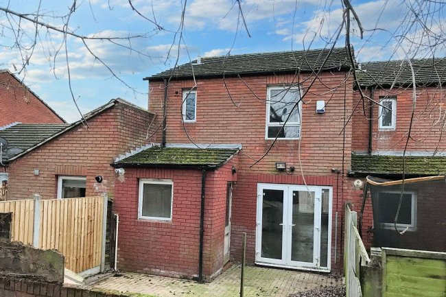 12 Ampers End, Basildon, Essex, SS14 1PP 6