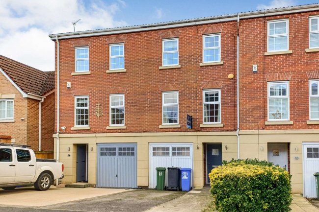 51 Ferndale, Hyde, SK14 4GP 9