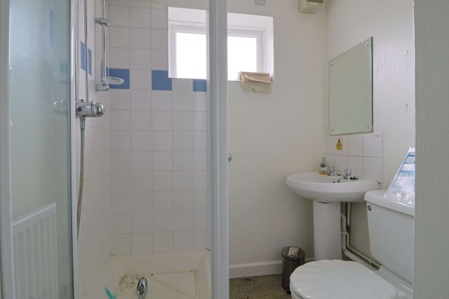 13 The Halve, Trowbridge, Wiltshire, BA14 8SD 7