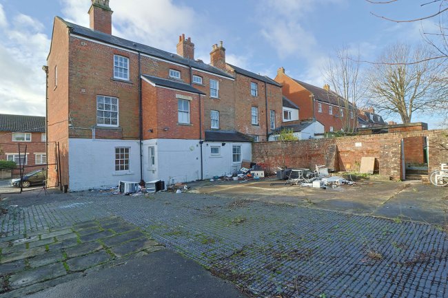 13 The Halve, Trowbridge, Wiltshire, BA14 8SD 7