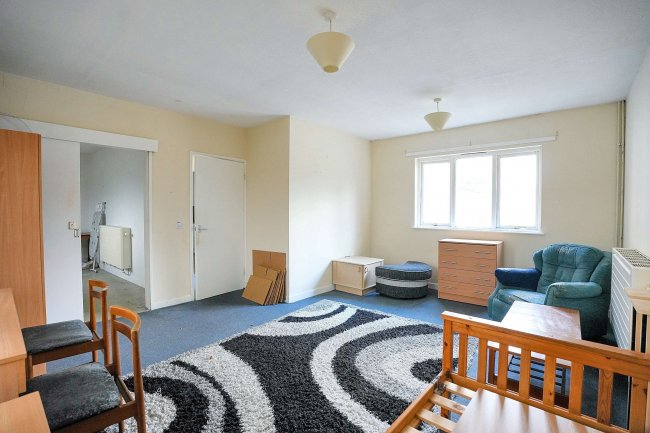 13 The Halve, Trowbridge, Wiltshire, BA14 8SD 7