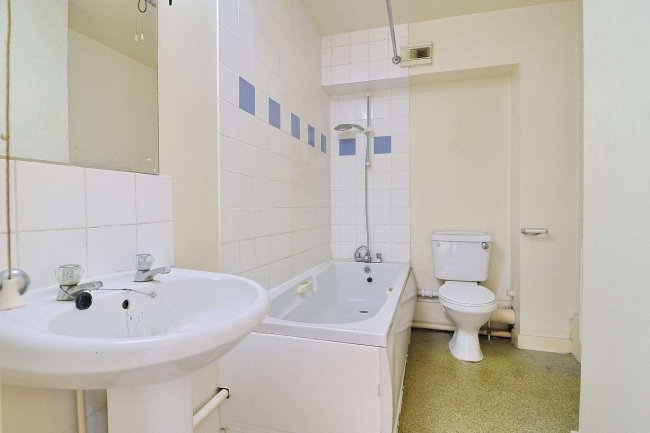 13 The Halve, Trowbridge, Wiltshire, BA14 8SD 7