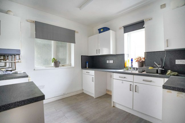 13 The Halve, Trowbridge, Wiltshire, BA14 8SD 7