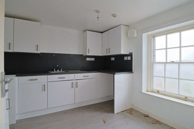 13 The Halve, Trowbridge, Wiltshire, BA14 8SD 7