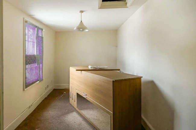 24 High Street, Cheltenham, Gloucestershire, GL50 1DZ 3