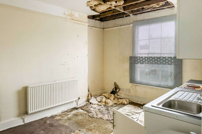 24 High Street, Cheltenham, Gloucestershire, GL50 1DZ 3