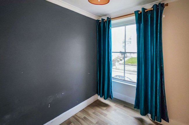 64 Clinton Road, Redruth, Cornwall TR15 2QG 1